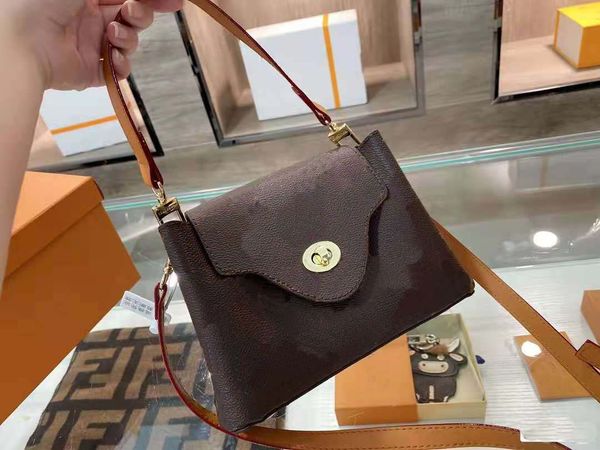 handbag designer shoulder bag luxury purse women crossbody messenger bags handbags packs small purses lletter and flowers printed
handbag designer shoulder bag luxury purse women crossbody messenger bags handbags packs small purses lletter and flowers printed