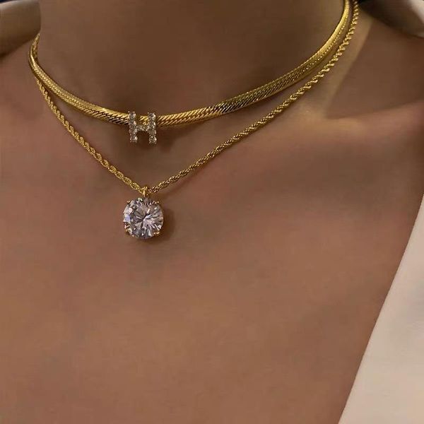 minimalist bling rhinestone pendant necklace for women female gold twist rope chains chokers necklaces jewellery, Golden;silver
minimalist bling rhinestone pendant necklace for women female gold twist rope chains chokers necklaces jewellery, Golden;silver