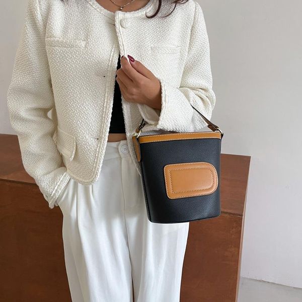 evening bags high-quality ladies' hit color fashion messenger bag 2021 female tide korean student shoulder simple portable
evening bags high-quality ladies' hit color fashion messenger bag 2021 female tide korean student shoulder simple portable