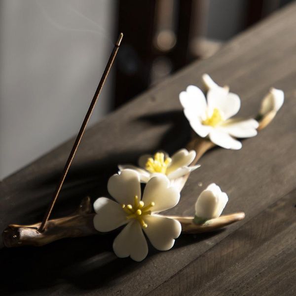fragrance lamps handmade ceramics incense holder seat creative flower burner for living room buddhist temple portable censer home decor
fragrance lamps handmade ceramics incense holder seat creative flower burner for living room buddhist temple portable censer home decor
