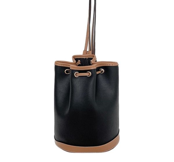 2021 autumn/winter shoulder bags handbags trendy fashion large-capacity pu bucket bag
2021 autumn/winter shoulder bags handbags trendy fashion large-capacity pu bucket bag