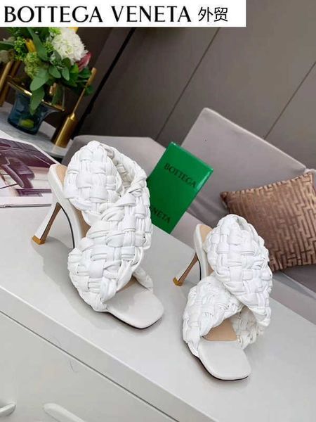 slides luxury women high heels sandals slippers mules men pumps loafers designer ballerinas sneakers dress shoes t1nu, Black;white
slides luxury women high heels sandals slippers mules men pumps loafers designer ballerinas sneakers dress shoes t1nu, Black;white
