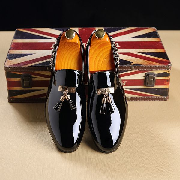 dress shoes size38-48 male formal shoes for christmas party rivet tassel oxford men fashion bright business wedding leather za30, Black
dress shoes size38-48 male formal shoes for christmas party rivet tassel oxford men fashion bright business wedding leather za30, Black