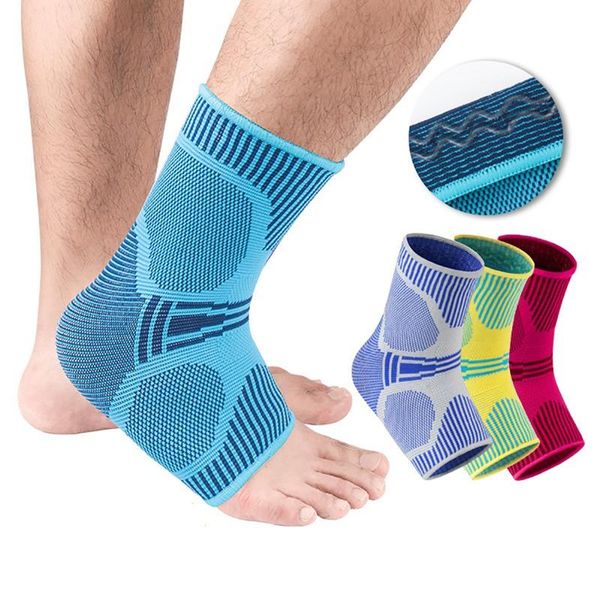 1pc ankle support pad breathable anti-sprain printed compression foot protective sleeve sports heel cover socks, Blue;black
1pc ankle support pad breathable anti-sprain printed compression foot protective sleeve sports heel cover socks, Blue;black