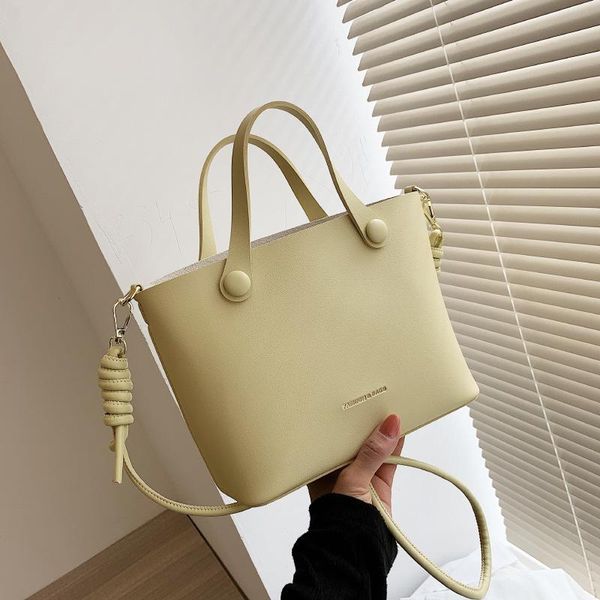 evening bags large-capacity western bag handbags 2021 fashion small square shoulder texture messenger handbag 
evening bags large-capacity western bag handbags 2021 fashion small square shoulder texture messenger handbag