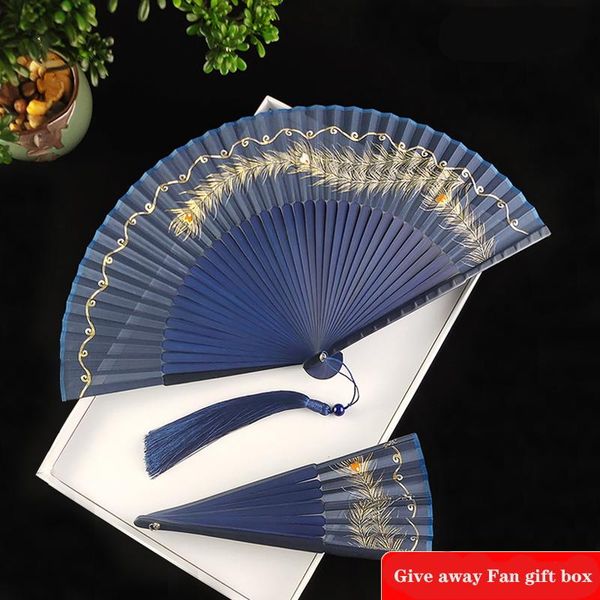 chinese style silk folding fan women's portable home decoration upscale wedding dance gift souvenir other decor
chinese style silk folding fan women's portable home decoration upscale wedding dance gift souvenir other decor