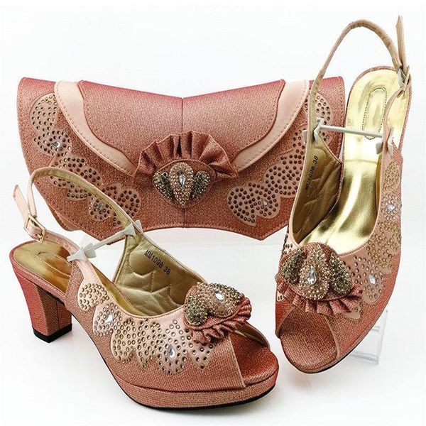 dress shoes peach color spike heels and bag set for wedding italian woman 6.5cm on stock, Black
dress shoes peach color spike heels and bag set for wedding italian woman 6.5cm on stock, Black