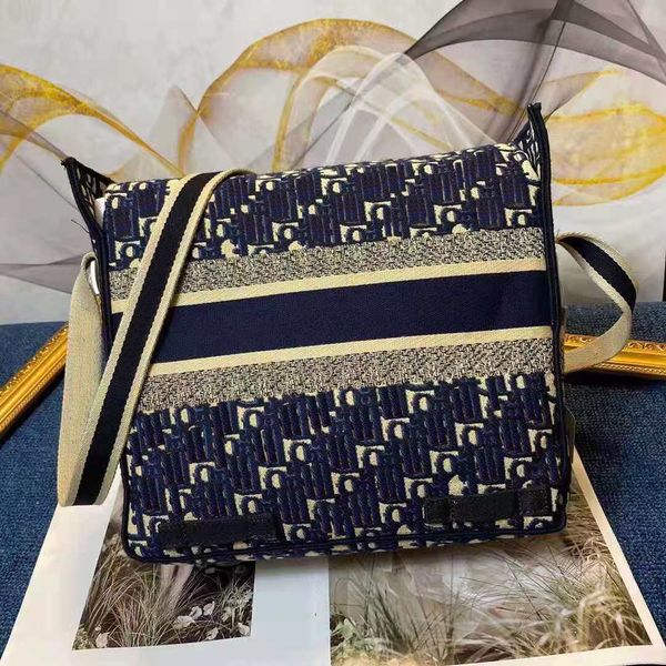 handbag shopping bag large capacity leather luxury brand classic pattern design q33
handbag shopping bag large capacity leather luxury brand classic pattern design q33