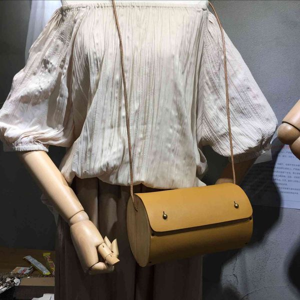 leather, wood and cowhide handmade casual clothing accessories women's single shoulder bag, messenger bag, cylinder bag black friday 56
leather, wood and cowhide handmade casual clothing accessories women's single shoulder bag, messenger bag, cylinder bag black friday 56