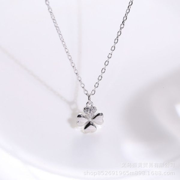 8 micro inlaid clover necklace women's s925 silver jewelry net red, the same personality a308 0.01, Black
8 micro inlaid clover necklace women's s925 silver jewelry net red, the same personality a308 0.01, Black