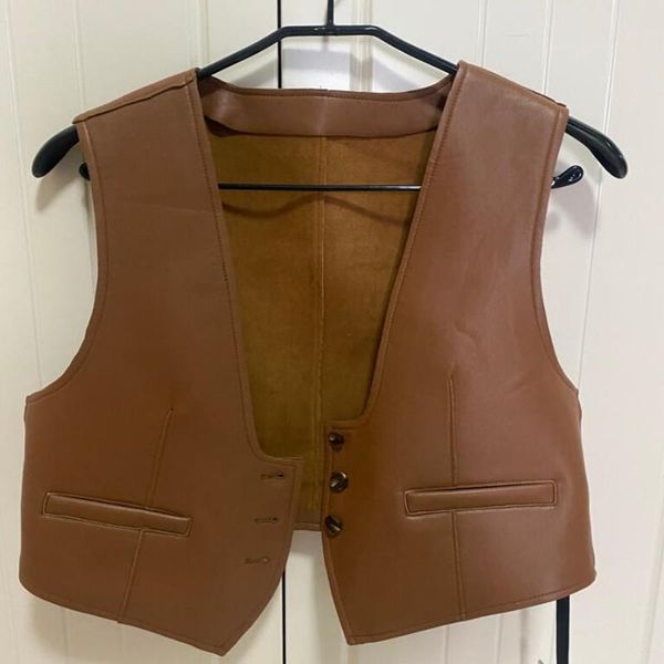 women's vests fashion women vest high qaulity sleeveless v-neck pu leather waistcoat female s1681, Black;white
women's vests fashion women vest high qaulity sleeveless v-neck pu leather waistcoat female s1681, Black;white
