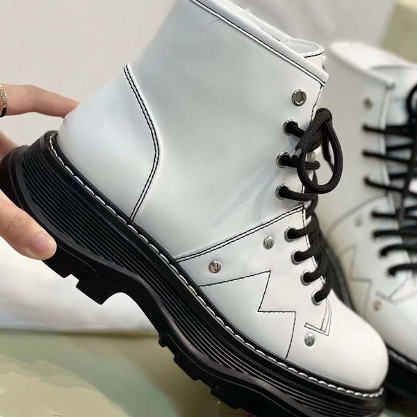 classics fashion and exquisite women boots ankle high heels and genuine leather outdoors fashion boots cowboy booties shoe10 115-10, Black
classics fashion and exquisite women boots ankle high heels and genuine leather outdoors fashion boots cowboy booties shoe10 115-10, Black