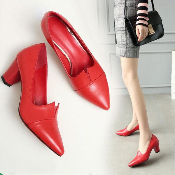 dress shoes 2021 spring red soft leather women's mid-heel scoop shallow mouth thick with pointed toe high-heeled women, Black
dress shoes 2021 spring red soft leather women's mid-heel scoop shallow mouth thick with pointed toe high-heeled women, Black