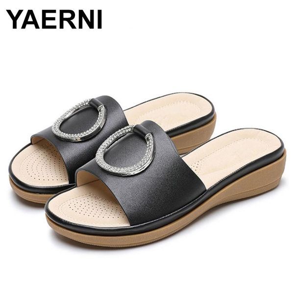 slippers yaerni2021 woman black square heels pumps african ladies thick elegant party flower sandals
slippers yaerni2021 woman black square heels pumps african ladies thick elegant party flower sandals