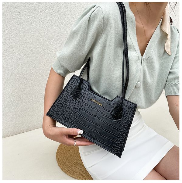 bag 2021 spring and summer new fashion crocodile pattern single shoulder diagonal cross square hand women's
bag 2021 spring and summer new fashion crocodile pattern single shoulder diagonal cross square hand women's