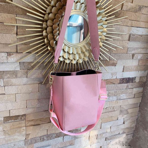 handbag women luxurys designers bags 2021 crossbody bag shopping large tote pochette nylon oxfor purse zhouzhoubao123
handbag women luxurys designers bags 2021 crossbody bag shopping large tote pochette nylon oxfor purse zhouzhoubao123