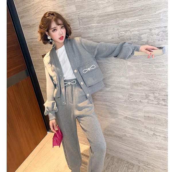 single-row button-up diamond-encrusted bow v-neck jacket and drill-striped trousers set women's autumn suits for women two piece pants, White
single-row button-up diamond-encrusted bow v-neck jacket and drill-striped trousers set women's autumn suits for women two piece pants, White