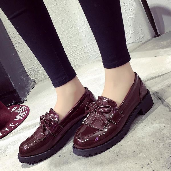 dress shoes brand woman casual tassel bow pointed toe black oxford for women comfortable slip on calzado mujer 569
dress shoes brand woman casual tassel bow pointed toe black oxford for women comfortable slip on calzado mujer 569