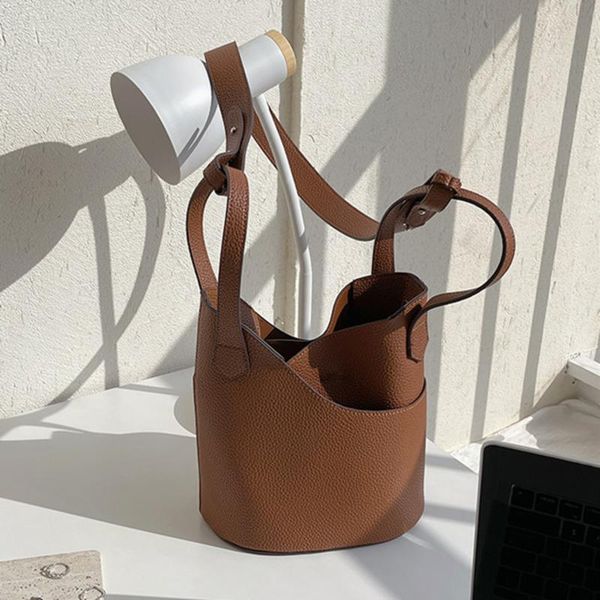 evening bags small bucket leather female shoulder 2021 women's brand crossbody purses and handbags for women luxury designer handbag
evening bags small bucket leather female shoulder 2021 women's brand crossbody purses and handbags for women luxury designer handbag