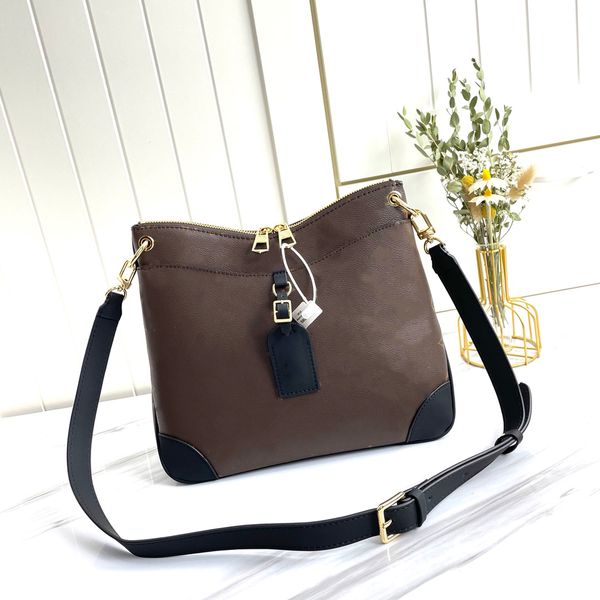 designer ladies totes hand-held leather luxury goods classic fashion brand one-shoulder zipper handbag size 27-20-8cm m45350
designer ladies totes hand-held leather luxury goods classic fashion brand one-shoulder zipper handbag size 27-20-8cm m45350