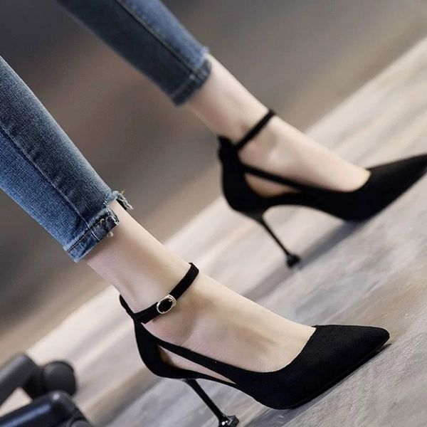 sandals 2021 spring one-word buckle stilettos banquet all-match pointed work single shoes shallow mouth hollow female sandals, Black
sandals 2021 spring one-word buckle stilettos banquet all-match pointed work single shoes shallow mouth hollow female sandals, Black