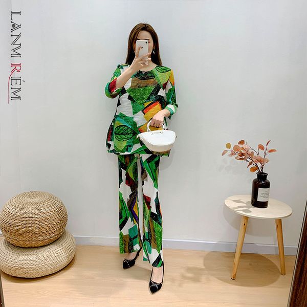 pleated pants set women's summer printed three-quarter sleeve straight casual two-piece 2d1354 210507, White
pleated pants set women's summer printed three-quarter sleeve straight casual two-piece 2d1354 210507, White