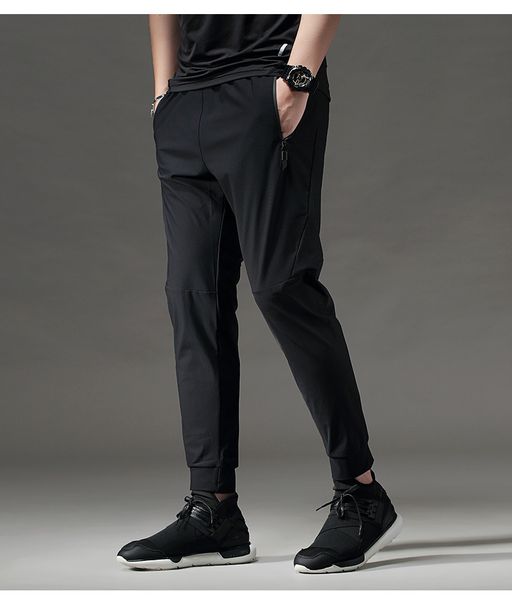 thin workout sweatpants slim fit quick dry comfortable joggers men running long pants gym sports fitness trousers zip pocket, Black;blue
thin workout sweatpants slim fit quick dry comfortable joggers men running long pants gym sports fitness trousers zip pocket, Black;blue