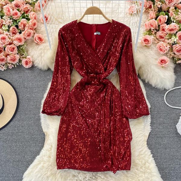 casual dresses autumn women sequins mini dress v-neck long sleeve high waist khaki/black/red party robe female elegant vestidos 2021, Black;gray
casual dresses autumn women sequins mini dress v-neck long sleeve high waist khaki/black/red party robe female elegant vestidos 2021, Black;gray