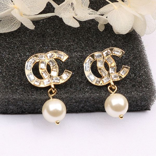 zircon shell beads elegant versatile temperament simple personality earrings accessories black friday, Golden;silver
zircon shell beads elegant versatile temperament simple personality earrings accessories black friday, Golden;silver
