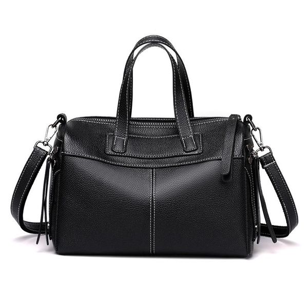 one-shoulder messenger bag large 2021 fashion high-quality designer soft leather handbag versatile casual ladies cosmetic bags & cases
one-shoulder messenger bag large 2021 fashion high-quality designer soft leather handbag versatile casual ladies cosmetic bags & cases