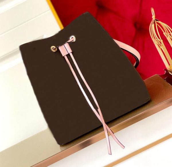 luxurys designers bags girl leather styles handbags famous brand designer for women single shoulderbag boston bag crossbodybags
luxurys designers bags girl leather styles handbags famous brand designer for women single shoulderbag boston bag crossbodybags