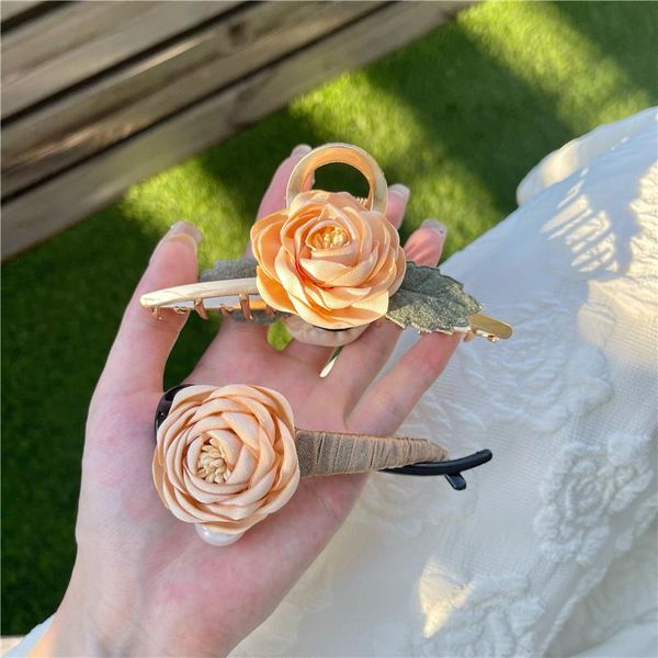 hair clips & barrettes aomu 2021 korean champagne metal acrylic rose claw irregular geometric hollow big flower hairpin for women jewelry gi, Golden;silver
hair clips & barrettes aomu 2021 korean champagne metal acrylic rose claw irregular geometric hollow big flower hairpin for women jewelry gi, Golden;silver