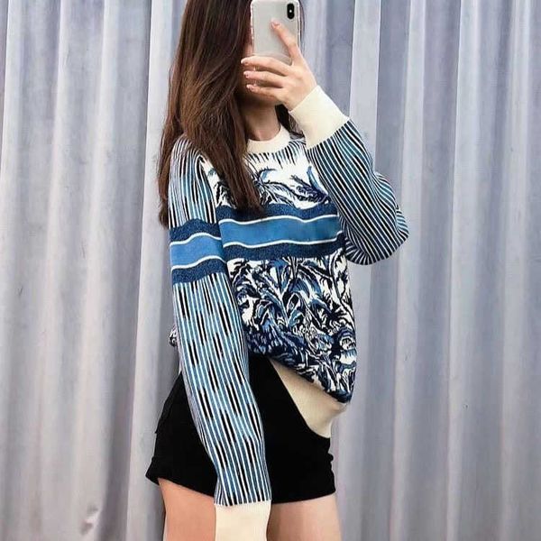 2021-high-version men and women with blue coconut striped letters knitted pullover temperament fashion all-match blouse, White;black
2021-high-version men and women with blue coconut striped letters knitted pullover temperament fashion all-match blouse, White;black