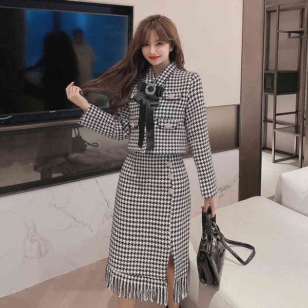 skirts autumn female ensemble fine plaid thick wool cloth pieces high waist short jacket skirt, Black
skirts autumn female ensemble fine plaid thick wool cloth pieces high waist short jacket skirt, Black