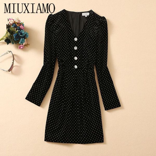 casual dresses miuximao 2021 fall dress women party velvet diamonds v-neck office lady long black vestidos, Black;gray
casual dresses miuximao 2021 fall dress women party velvet diamonds v-neck office lady long black vestidos, Black;gray