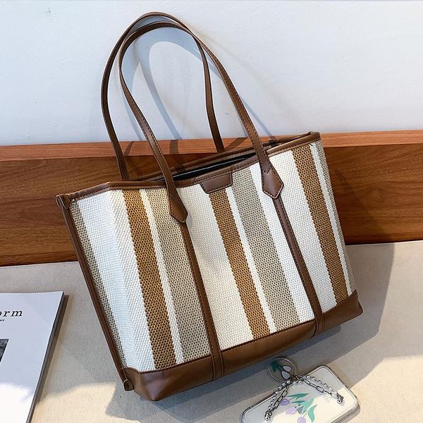 evening bags luxury designer high capacity tote handbag for women 2021 tends fashion brand stripe shopper shoulder shopping bag
evening bags luxury designer high capacity tote handbag for women 2021 tends fashion brand stripe shopper shoulder shopping bag