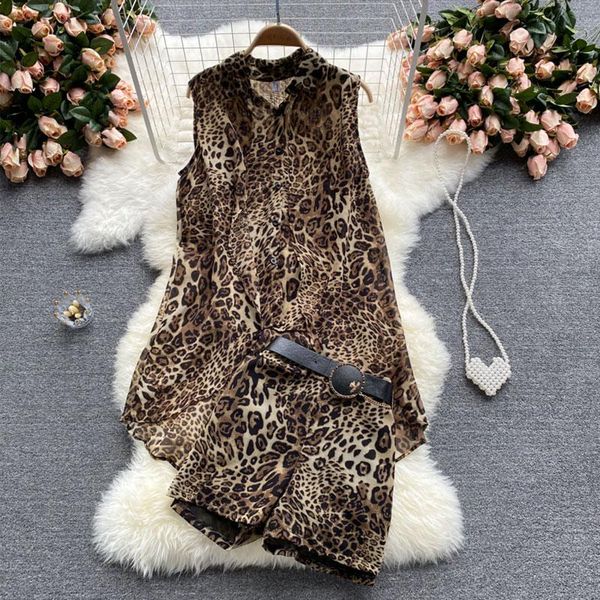 women's tracksuits vintage leopard print two piece set women shorts summer irregular chiffon shirt + high waist wide leg, Gray
women's tracksuits vintage leopard print two piece set women shorts summer irregular chiffon shirt + high waist wide leg, Gray