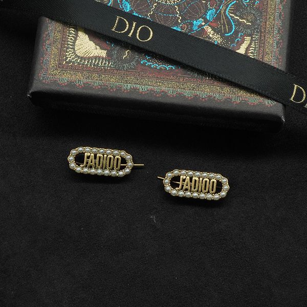 ja letter pearl d signature net red live broadcast with goods the same style recommended female earrings, Black
ja letter pearl d signature net red live broadcast with goods the same style recommended female earrings, Black