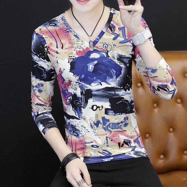 men's t-shirts 2021 slim fit flower printed t shirts male v neck long sleeve floral shirt m-3xl, White;black 
men's t-shirts 2021 slim fit flower printed t shirts male v neck long sleeve floral shirt m-3xl, White;black