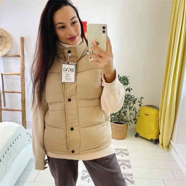 women padded vest autumn winter solid stand collar sleeveless buttons thick warm padded coat casual female waistcoat 210909, Black;white
women padded vest autumn winter solid stand collar sleeveless buttons thick warm padded coat casual female waistcoat 210909, Black;white