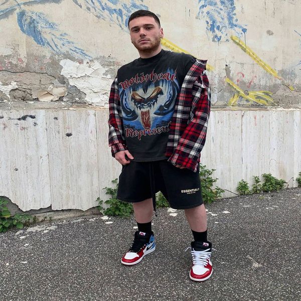 designer palms fashion brands t shirt hip hop high wash made old devil letter print pa mens and womens lovers loose round neck street short, White;black
designer palms fashion brands t shirt hip hop high wash made old devil letter print pa mens and womens lovers loose round neck street short, White;black