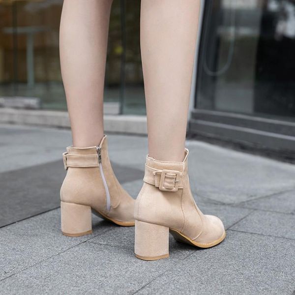 boots oversized -17 women shoes ankle for ladies woman winter solid color round head thick heel, Black
boots oversized -17 women shoes ankle for ladies woman winter solid color round head thick heel, Black