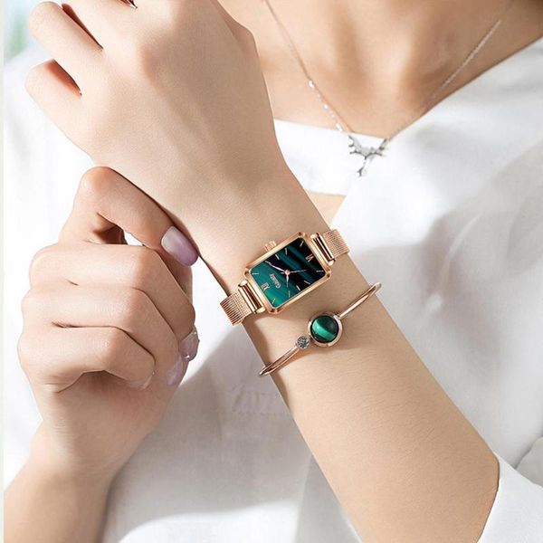 wristwatches luxury women square green dial bracelet watches for fashion rose stainless steel quartz clock ladies wrist watch gift, Slivery;brown
wristwatches luxury women square green dial bracelet watches for fashion rose stainless steel quartz clock ladies wrist watch gift, Slivery;brown
