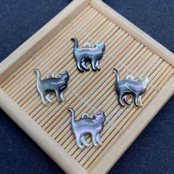 charms natural sea shell beads carved kitten spacer for diy fashion jewelry making pendant necklace accessories wholesale, Bronze;silver
charms natural sea shell beads carved kitten spacer for diy fashion jewelry making pendant necklace accessories wholesale, Bronze;silver