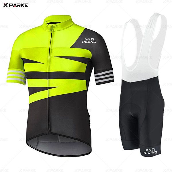 racing sets 2021 men cycling clothing short sleeve jersey set pro road bike clothes summer bicycle triathlon skinsuit cycle shirt suit, Black;blue
racing sets 2021 men cycling clothing short sleeve jersey set pro road bike clothes summer bicycle triathlon skinsuit cycle shirt suit, Black;blue