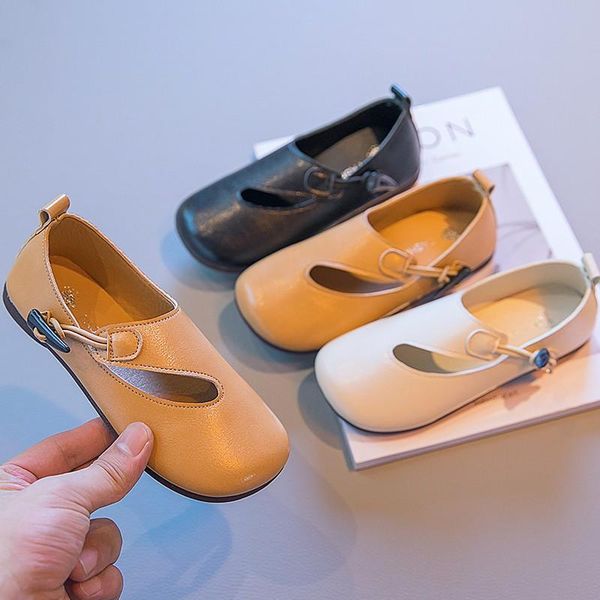 flat shoes kids autumn casual hollow out buckle round toe lovely girl' loafers fashion soft light children princess shoe, Black;grey
flat shoes kids autumn casual hollow out buckle round toe lovely girl' loafers fashion soft light children princess shoe, Black;grey
