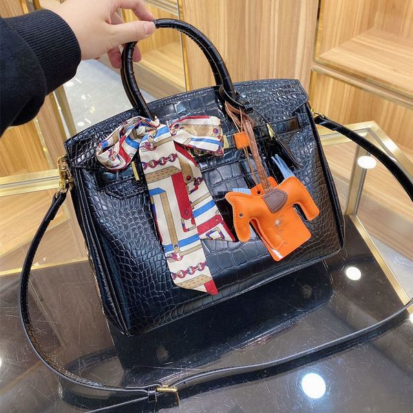 designer handbags handbag crocodile leather purse letter women herme designers shoulder bag alligator large capacity tote package shopping b
designer handbags handbag crocodile leather purse letter women herme designers shoulder bag alligator large capacity tote package shopping b