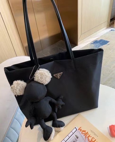 luxury handbags and storage p home waterproof nylon oxford cloth women's 2021 autumn new fashion large capacity tote leisure shopping
luxury handbags and storage p home waterproof nylon oxford cloth women's 2021 autumn new fashion large capacity tote leisure shopping