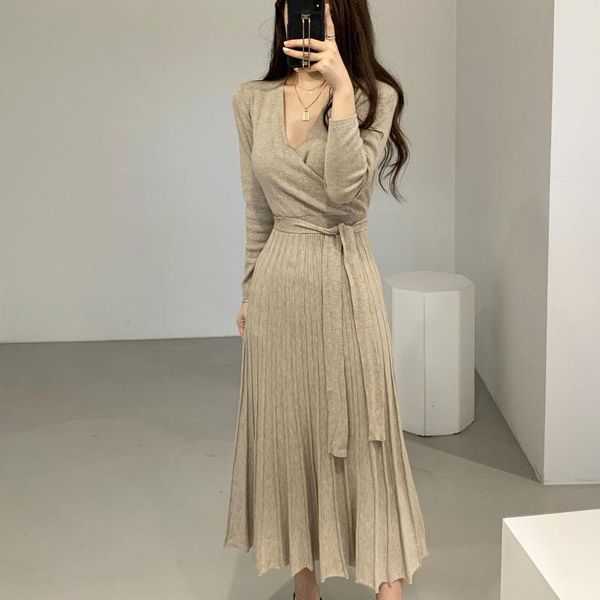 casual dresses mulheres elásticos de malha bodycon vestido outono inverno sólidos vestidos manga comprida v neck magro lady chic cor, Black;gray
casual dresses mulheres elásticos de malha bodycon vestido outono inverno sólidos vestidos manga comprida v neck magro lady chic cor, Black;gray
