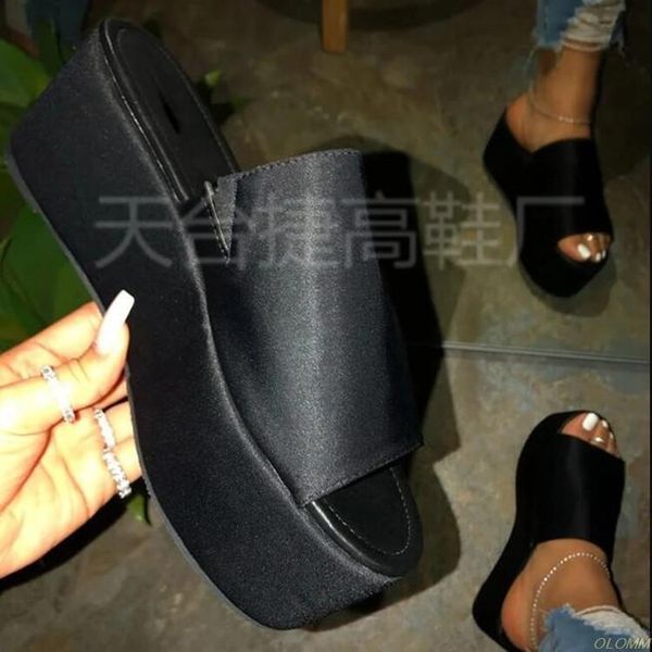 summer 2021 women high-heeled flat non-slip beach slippers waterproof platform durable sandals outdoor flip flop ms, Black
summer 2021 women high-heeled flat non-slip beach slippers waterproof platform durable sandals outdoor flip flop ms, Black